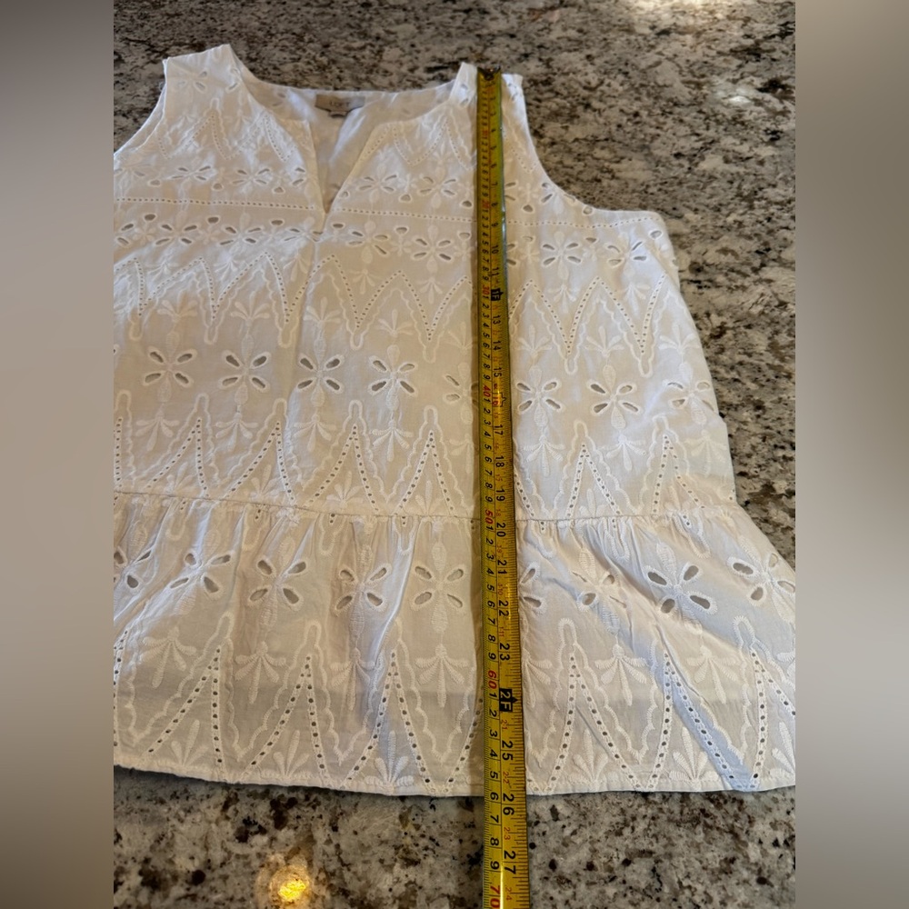 LOFT White Eyelet Sleeveless V-Notch Top - Picture 3 of 6